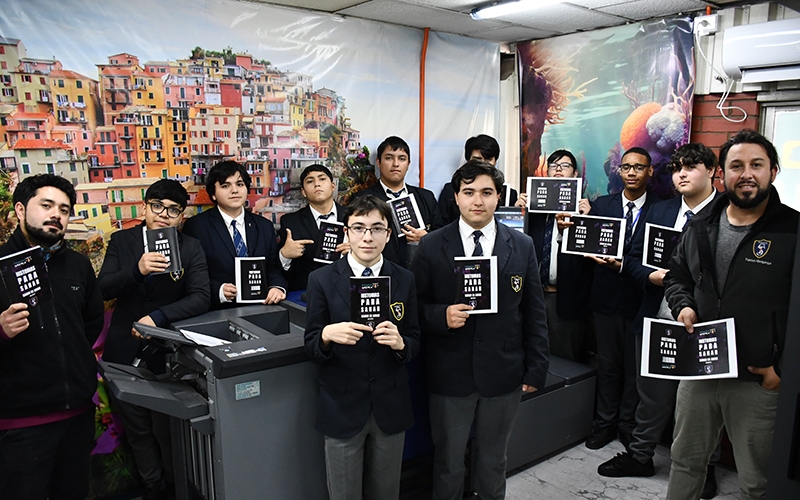 Estudiantes de Especialidad de Gráfica lanzan libro “Historias para sanar”