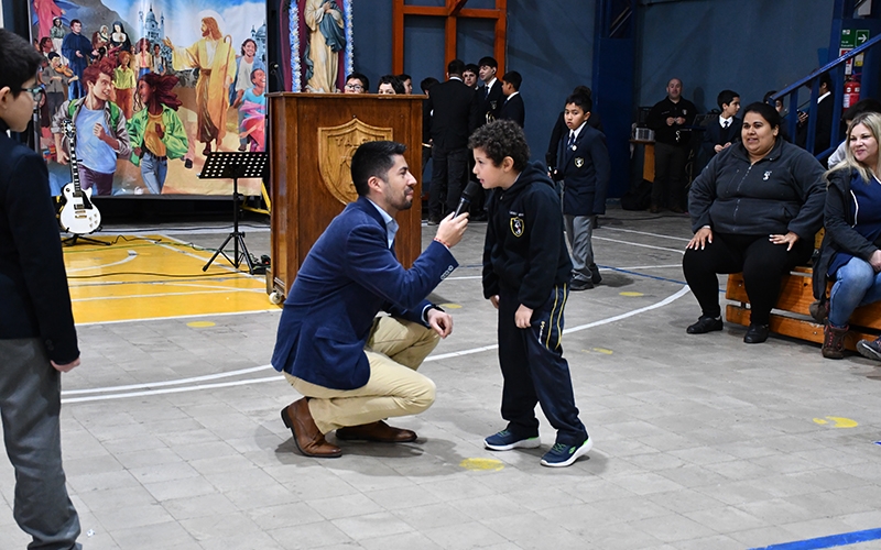 CEST Celebrated English Week with a Special “Buenos Días” Gathering