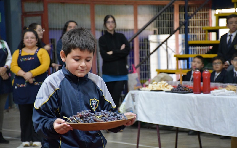 Niños del CEST celebran Jueves Santo con un signo de fraternidad y servicio