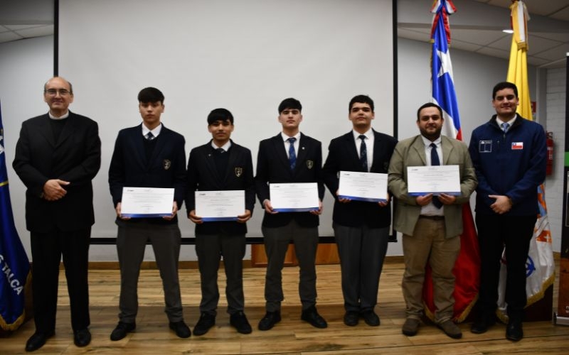 ASIMET certificó competencias de 50 estudiantes y profesores del CEST