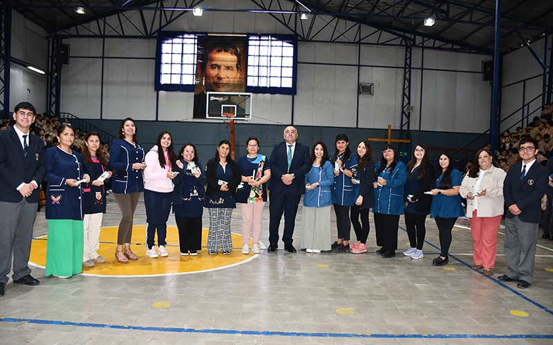 Comunidad Educativa conmemoró el Día Internacional de la Mujer