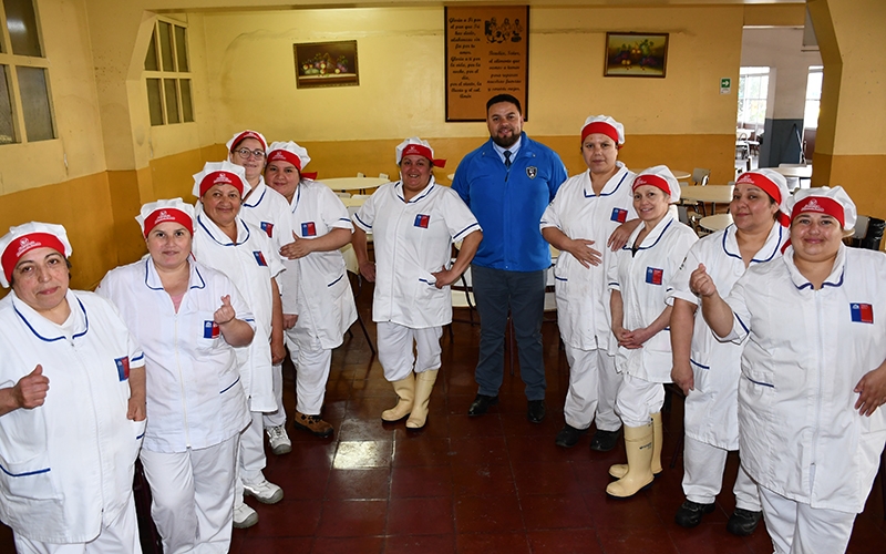 CEST celebra el Día de la Manipuladora de Alimentos