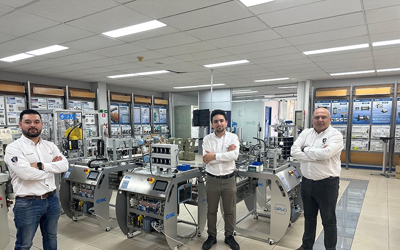 Docentes del CEST participaron en capacitación sobre nueva estación de automatización SIF 400