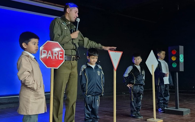 Carabineros realizó charla preventiva para estudiantes de enseñanza básica