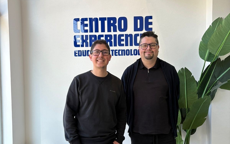 LET participó en encuentro “Presente Profe” en Google Chile