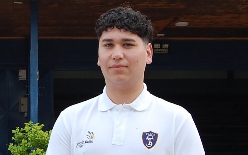 Estudiante del CEST representará a Chile en Expo Osaka 2025