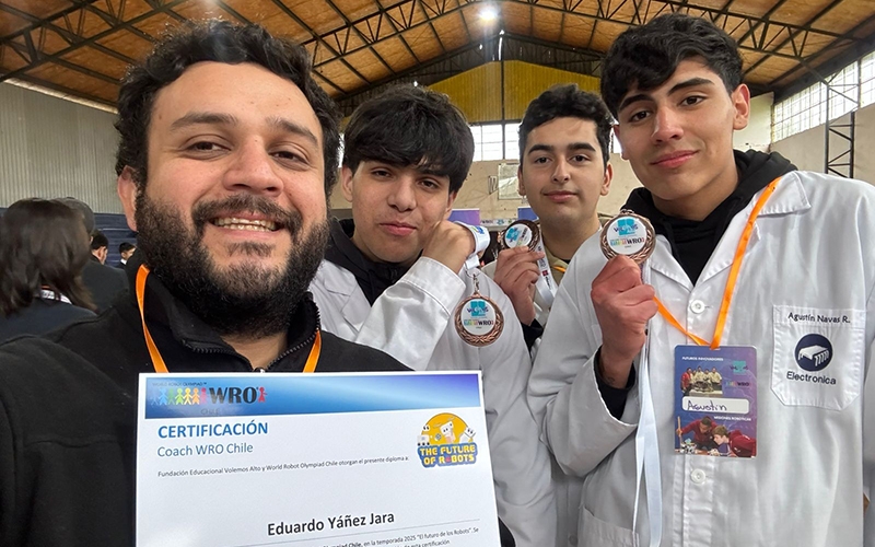 Estudiantes del CEST avanzan en Olimpiadas Mundiales de Robótica
