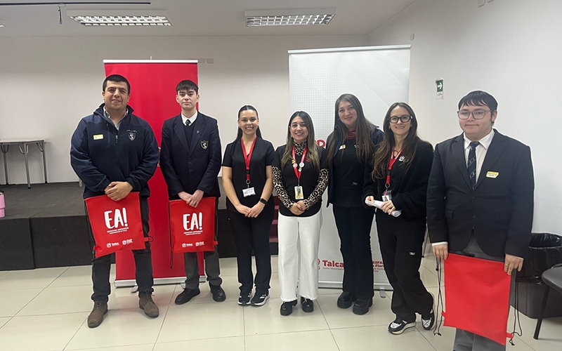 Área de Apoyo participó en conversatorio sobre prevención del suicidio