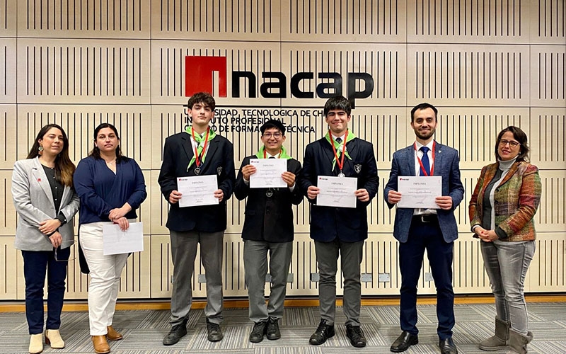 Estudiantes del CEST lograron 2° y 3° lugar en Desafío Innova Go! de INACAP