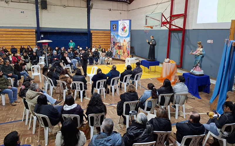 Padres de cuarto medio participaron en jornada de acompañamiento