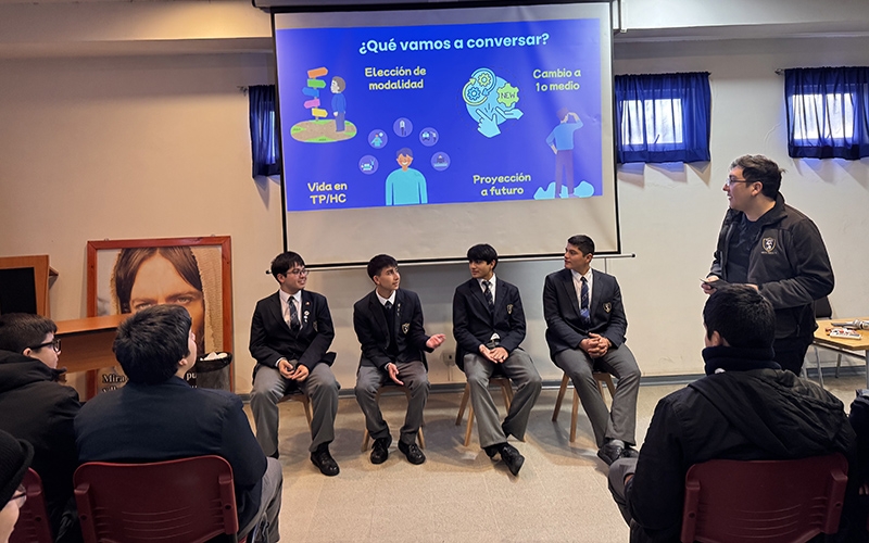 Alumnos de 8° básico participaron en jornada de orientación vocacional