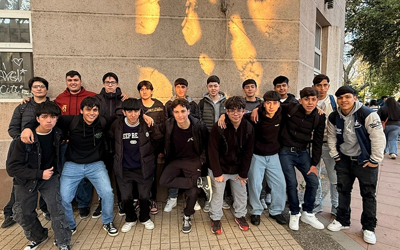 Estudiantes de 4° Medio HC participan en piloto de la PAES 2025