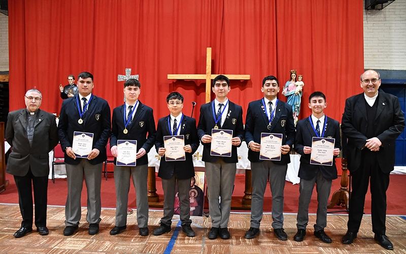 CEST destacó a estudiantes de 4° medio por Espíritu Salesiano, ACLE y Mejor Compañero