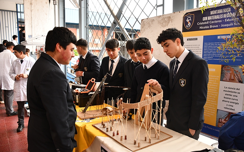 Muestra científica en Sede Sur integró ciencias y tecnología