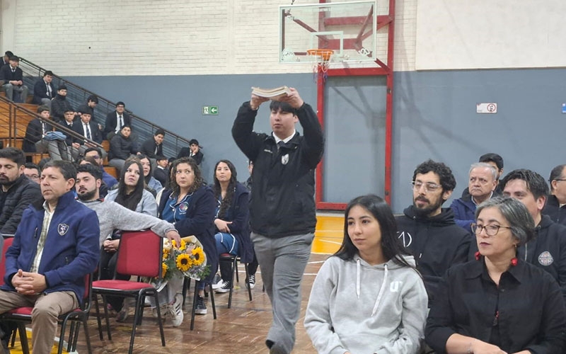 Alumnos agradecieron labor de educadores pastores de Talca