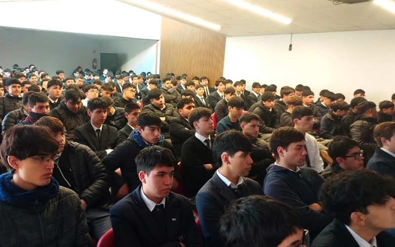 Estudiantes de 4° medio reflexionan sobre su etapa TP