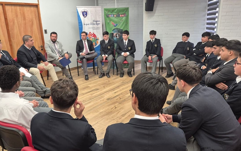 CEST impulsa conversatorio estudiantil sobre Seguridad Escolar